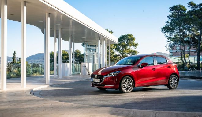 80 χρόνια συμπαγή αυτοκίνητα η Mazda