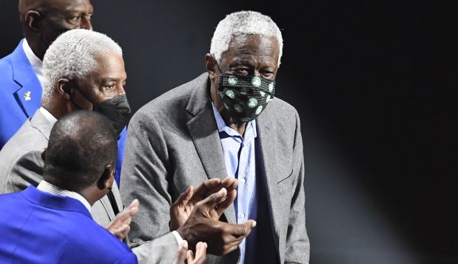 Ο Ομπάμα αποθέωσε τον Μπιλ Ράσελ: “Ξέρει καλύτερα από τον καθένα τι σημαίνει να νικάς και να ηγείσαι”
