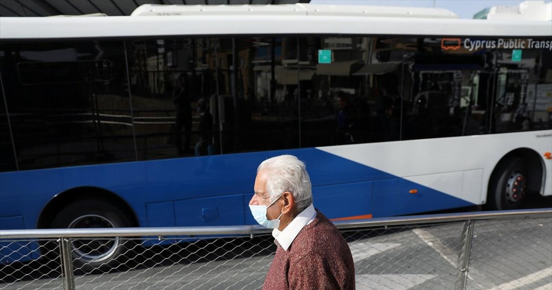 Τρεις θάνατοι και 174 νέα κρούσματα την Πέμπτη