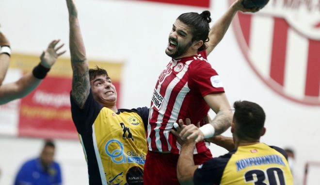 Handball Premier: Άνετα ο Ολυμπιακός κόντρα στον Άρη Νίκαιας