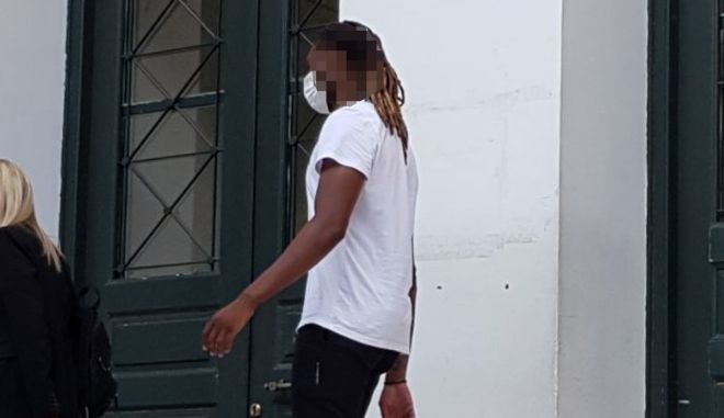 Ρούμπεν Σεμέδο: Οι αντιδράσεις του κατά την έξοδό του απ' τον ανακριτή