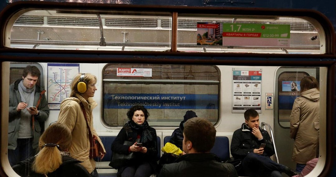 Τρομοκράτες διασπείρουν τον κορωνοϊό στα μέσα συγκοινωνίας