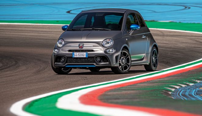 Abarth F595: Από τις πίστες της Formula 4 στους Ελληνικούς δρόμους με 165 ίππους