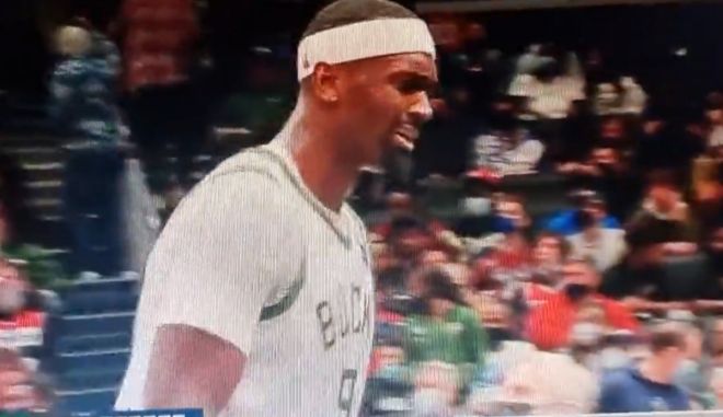 Τεράστια γκάφα από τους Μπακς, βρέθηκαν με 6 παίκτες στο παρκέ και τιμωρήθηκαν