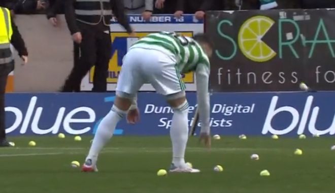 Σέλτικ: “Βροχή” τα μπαλάκια τένις από τους οπαδούς ως ένδειξη διαμαρτυρίας