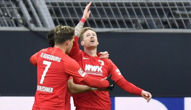 Άουγκσμπουργκ – Μπάγερν 2-1: Έκανε την έκπληξη και πήρε σπουδαία νίκη απέναντι στους Βαυαρούς