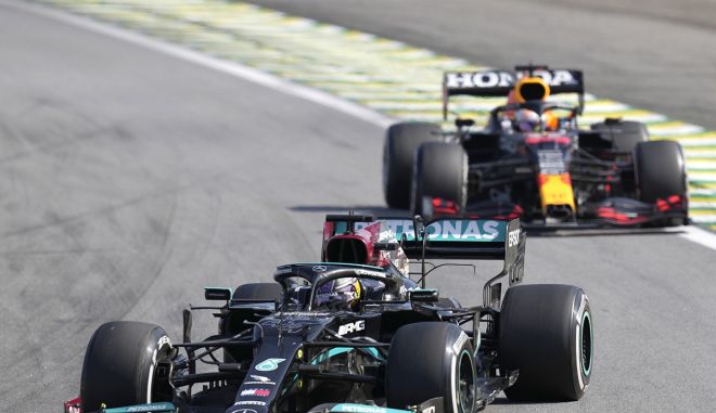 Formula 1: H Red Bull δεν ανησυχεί για τον κινητήρα “ρουκέτα” της Mercedes