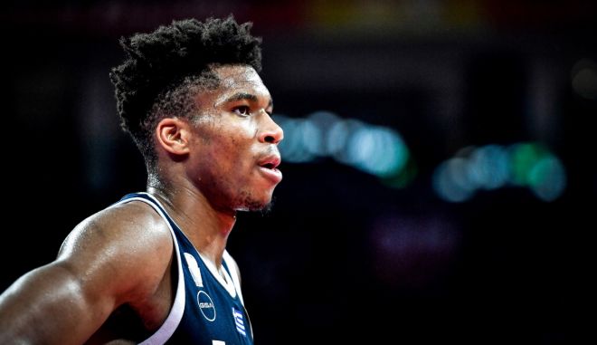 FIBA: Στη 10η θέση οι Άνδρες, στη 16η θέση οι Γυναίκες