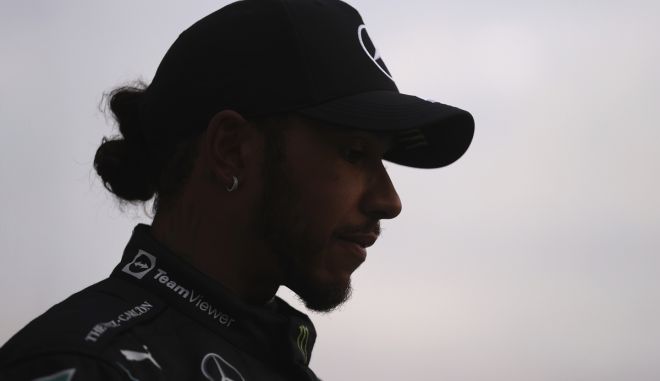 Formula 1: Χάμιλτον και Mercedes παραμένουν σε θολό τοπίο για το 2022