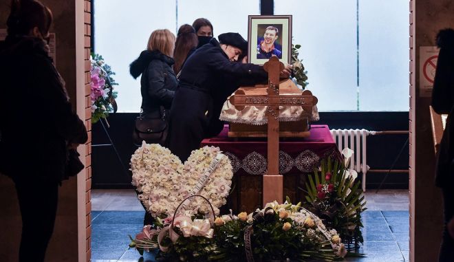 Στέβαν Γέλοβατς: Ράγισαν καρδιές στην κηδεία του