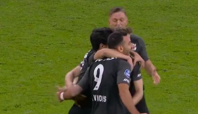 Άγιαξ – Άλκμααρ 1-2: Ο Παυλίδης με γκολ κι ο Χατζηδιάκος σόκαραν τον Αίαντα