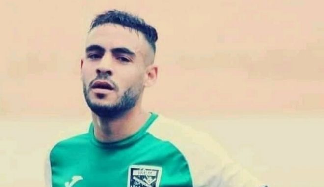 Πέθανε ποδοσφαιριστής στη διάρκεια αγώνα στην Αλγερία