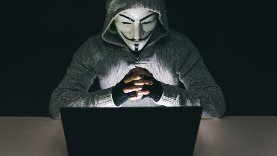 Οι Anonymous χάκαραν το σάιτ του ρωσικού υπουργείου Άμυνας και διέρρευσαν δεδομένα