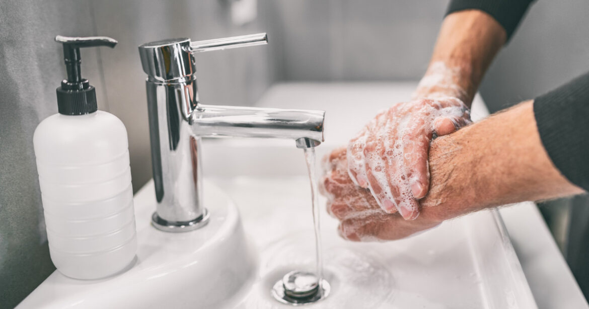 Με τι σαπούνι είναι καλύτερο να πλένετε τα χέρια σας και τι έχει μεγαλύτερη σημασία;