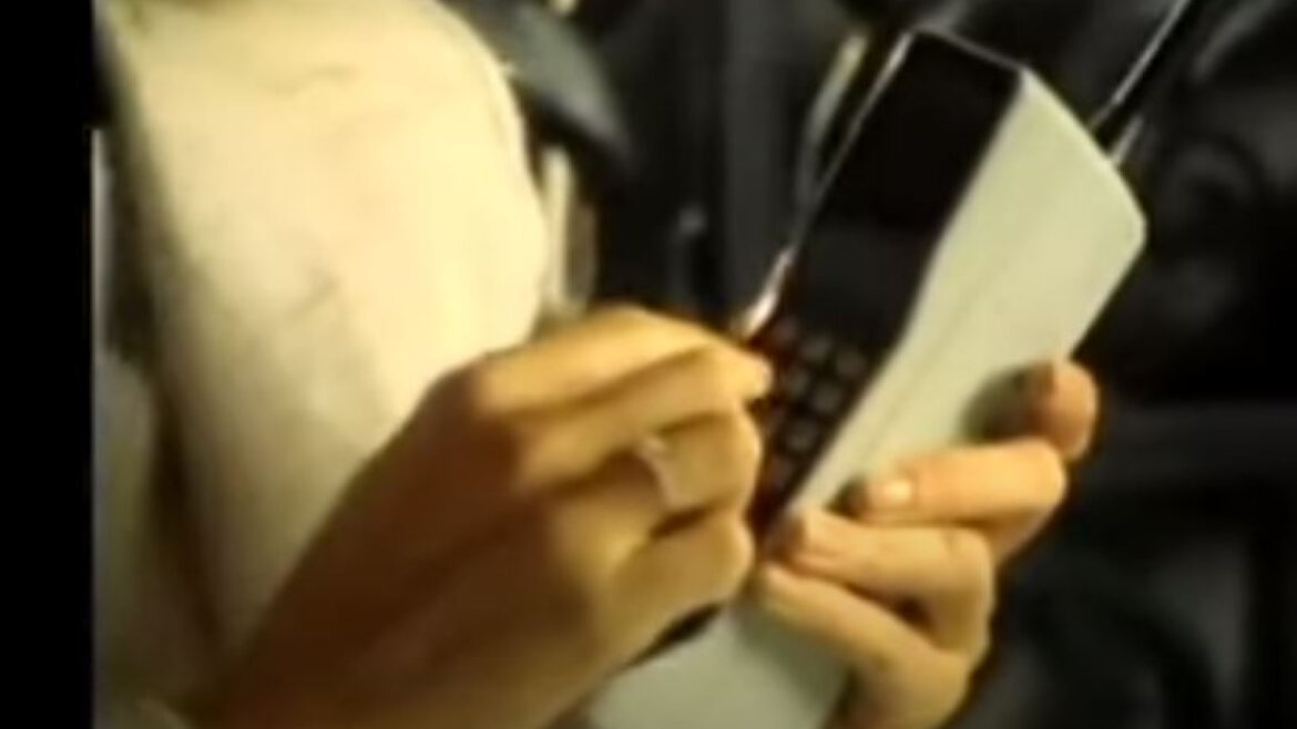 Σαν σήμερα πριν από 51 χρόνια η πρώτη κλήση από κινητό τηλέφωνο