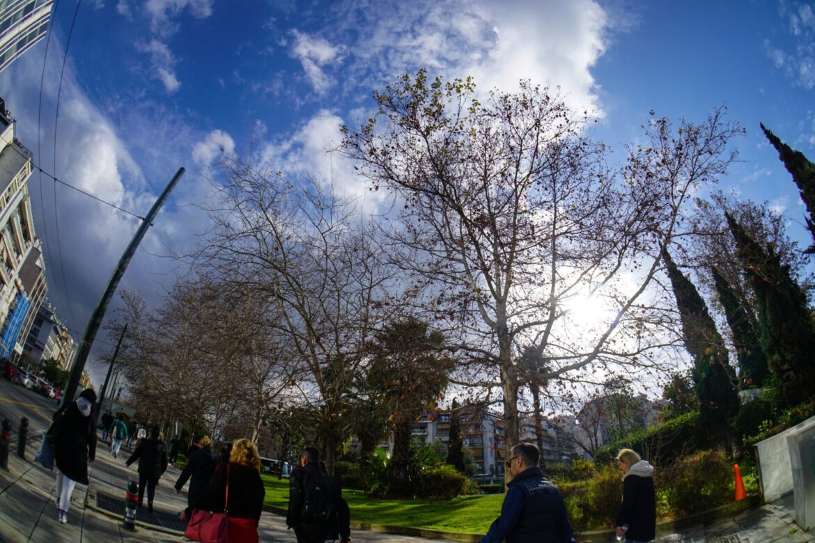 Κυριακή του Πάσχα: Τι καιρό θα κάνει ανά περιοχή