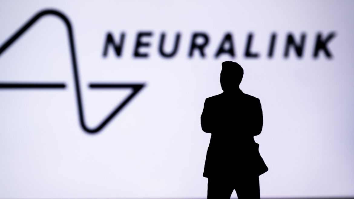 Neuralink: Παραδέχθηκε δυσλειτουργία στο εμφύτευμα εγκεφάλου που τοποθέτησε σε ασθενή