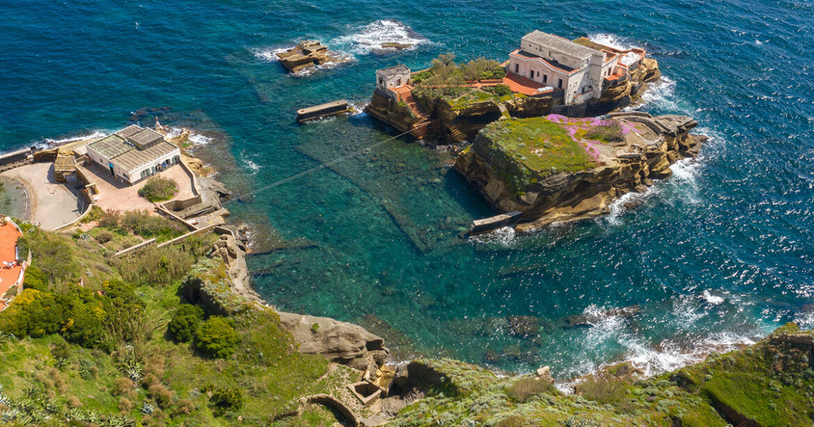Το καταραμένο νησί της Ιταλίας και η ανατριχιαστική ιστορία που κουβαλάει