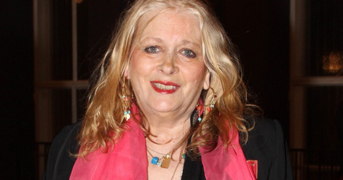 Νοσηλεύεται στο νοσοκομείο Σύρου η ηθοποιός Νόρα Βαλσάμη