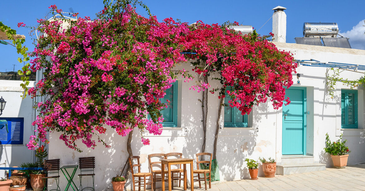 Σε αυτό το χωριό στην Πάρο θα βγάλεις τις πιο ινσταγκραμικές φωτογραφίες