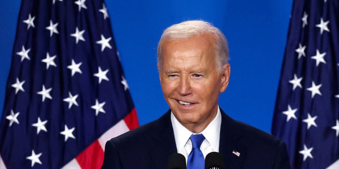 Μπάιντεν: Συνέντευξη τύπου με δύο γκάφες