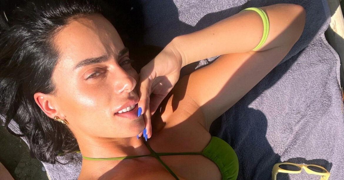 Η Μαρία Αντωνά απολαμβάνει το καλοκαίρι και το δείχνει