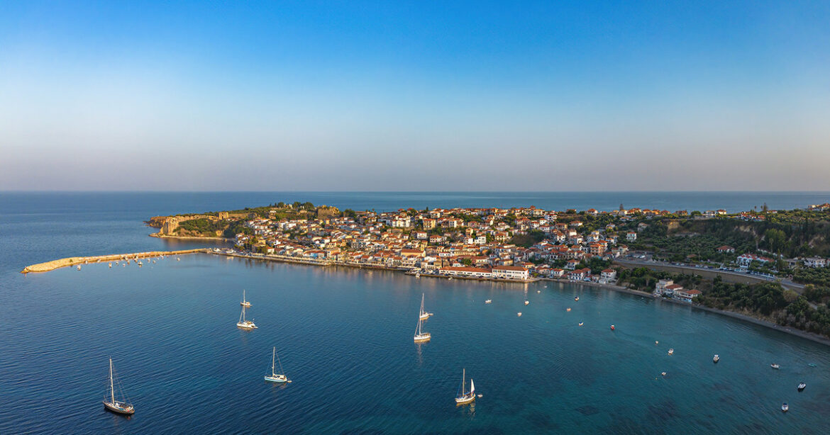 Δεν χρειάζεται να έχεις… μπάρμπα για να πας στην Κορώνη!