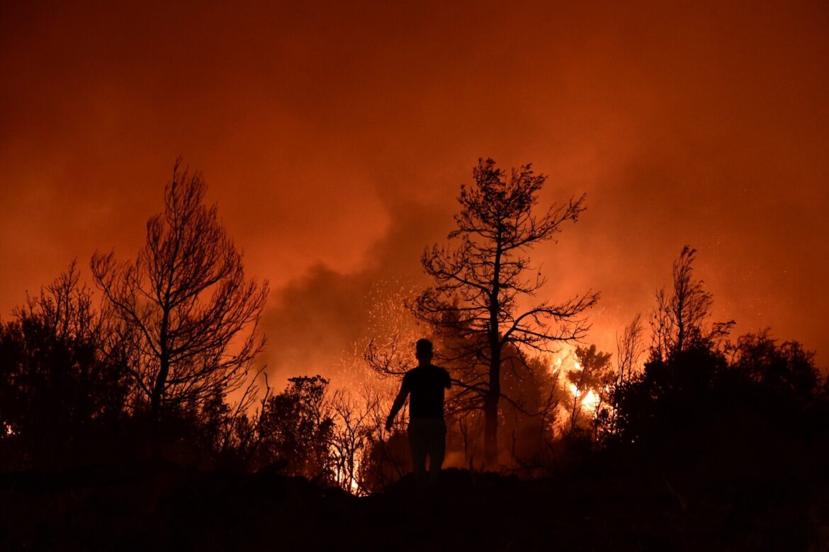 «Η πυρκαγιά εξελίχθηκε ταχύτατα, παρά τις υπεράνθρωπες προσπάθειες»