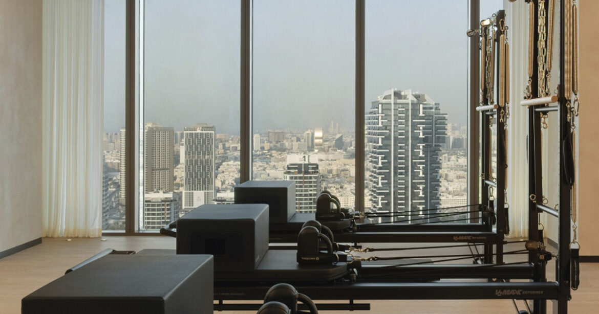 Κρυογονικοί θάλαμοι και υπέρυθρες κάψουλες – To ξενοδοχείο που φέρνει την τεχνολογία ευεξίας στο επόμενο επίπεδο