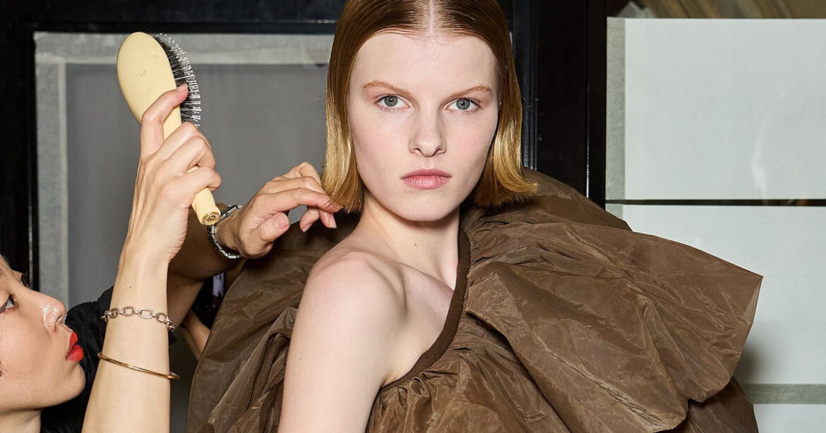 To botox πεθαίνει και στον θρόνο της ομορφιάς ανεβαίνει το notox;