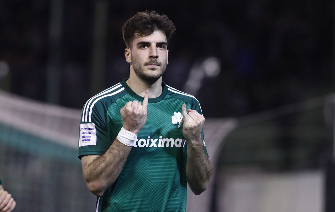 Aυτή η φωτογραφία του Φώτη Ιωαννίδη θα μπορούσε να αποτελεί διαφήμιση του brand Jacquemus