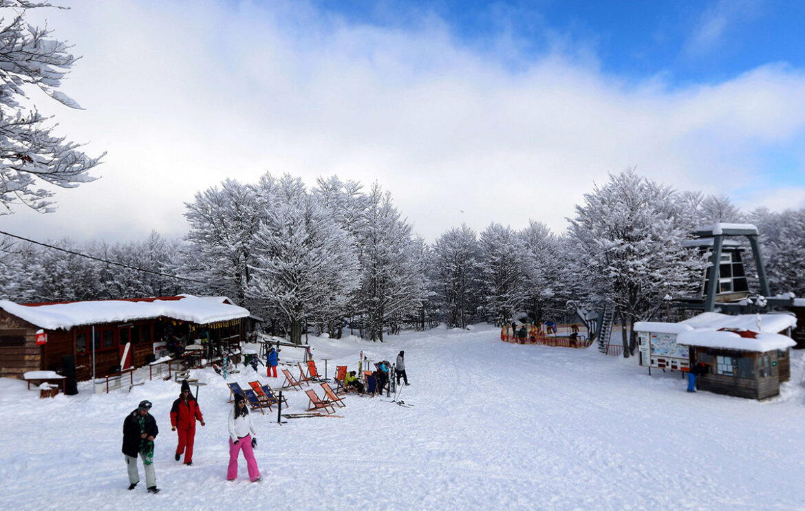 Πού θα ταξιδέψουν οι Έλληνες για τις διακοπές Χριστουγέννων και Πρωτοχρονιάς