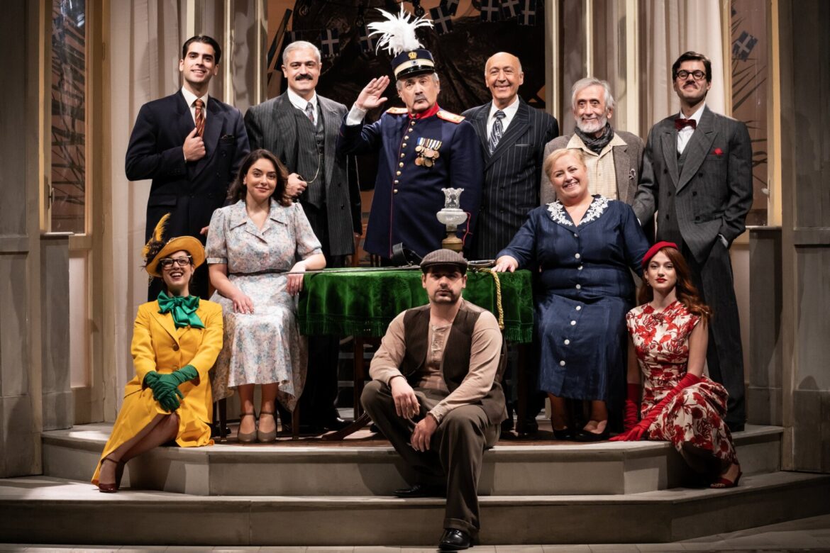 «Ένας ήρωας με παντούφλες» στο Θέατρο Βέμπο