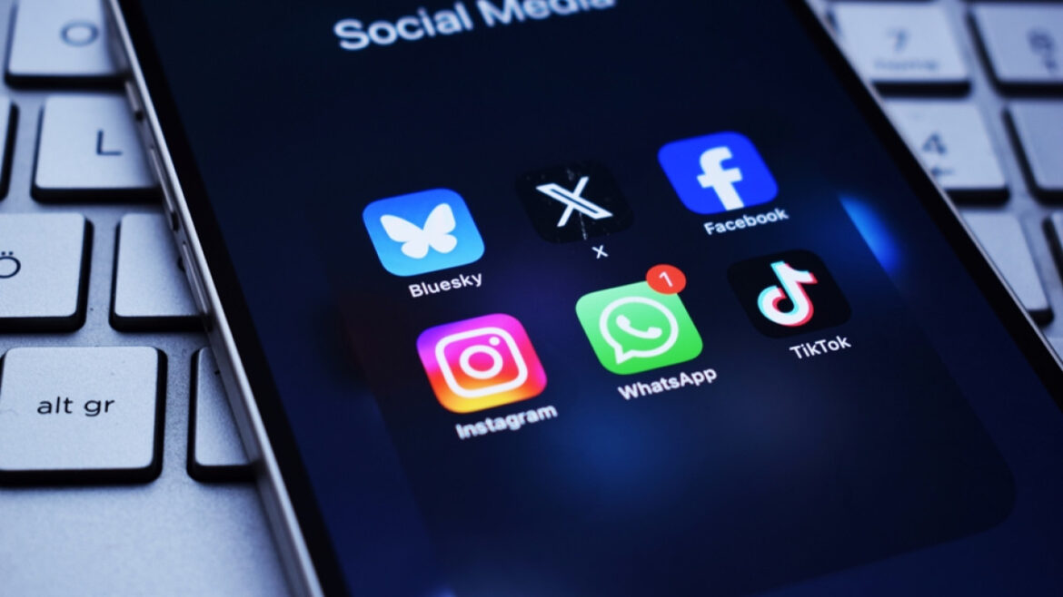 X: «Έπεσε» και στην Ελλάδα το X του Ίλον Μασκ – Χιλιάδες αναφορές μόνο στις ΗΠΑ