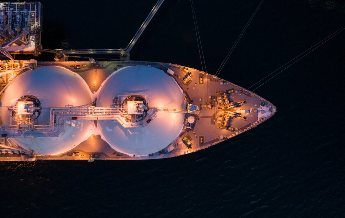 Ο εμπορικός πόλεμος «τραυματίζει» τα LNG carriers