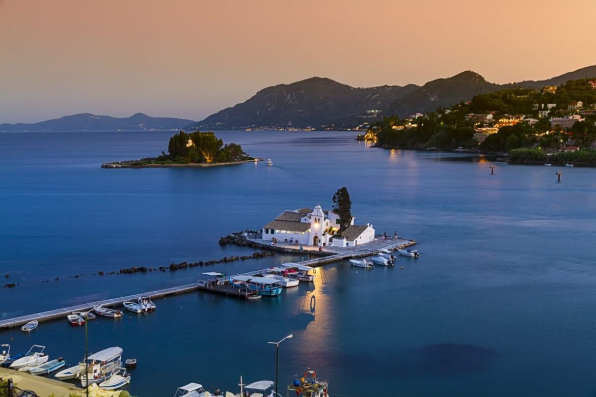 Best Tours in Greece: Greece Sightseeing Tours, Greece Trips 